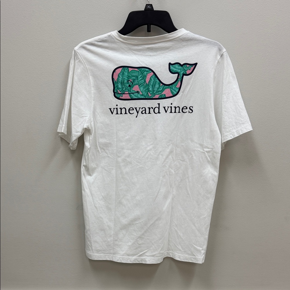 Vineyard Vines White S/S Tee with Tropical Whale Design Sz Large!